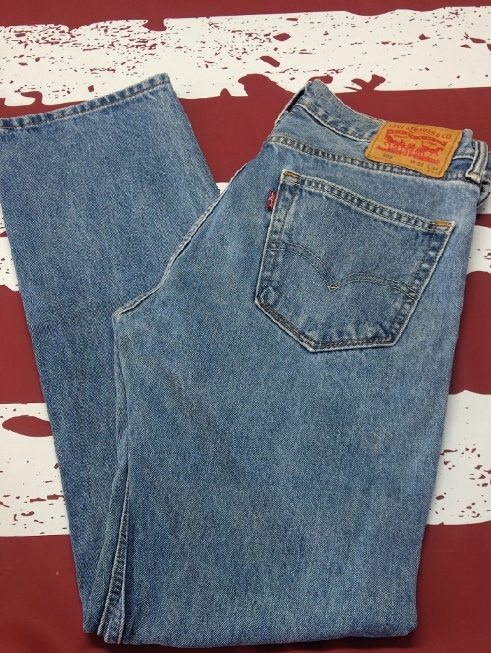 Levi's 505 Men's Light Blue Straight-Leg Denim Jeans